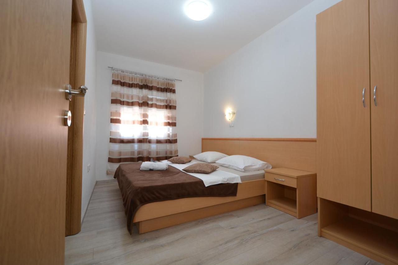 Apartments Antonija Starigrad Paklenica Exteriér fotografie